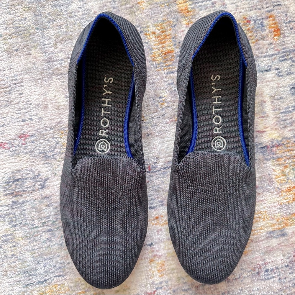 Rothy’s loafer in navy heather, women’s size 9